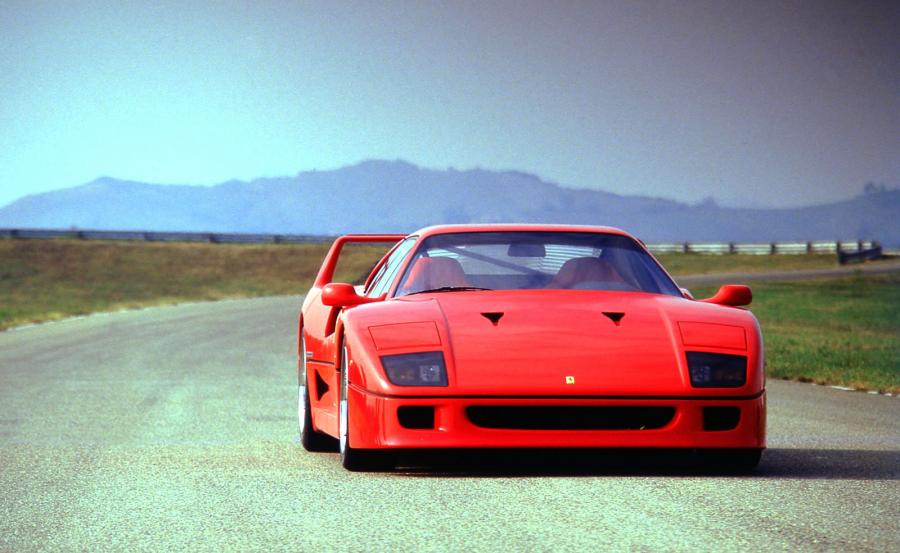  Ferrari F40 1987 года  (фото 3 из 127)